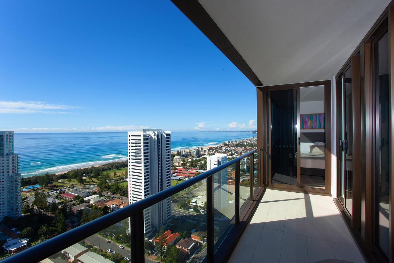 High Floor Ocean View Suites Broadbeach Gold Coast Exterior foto