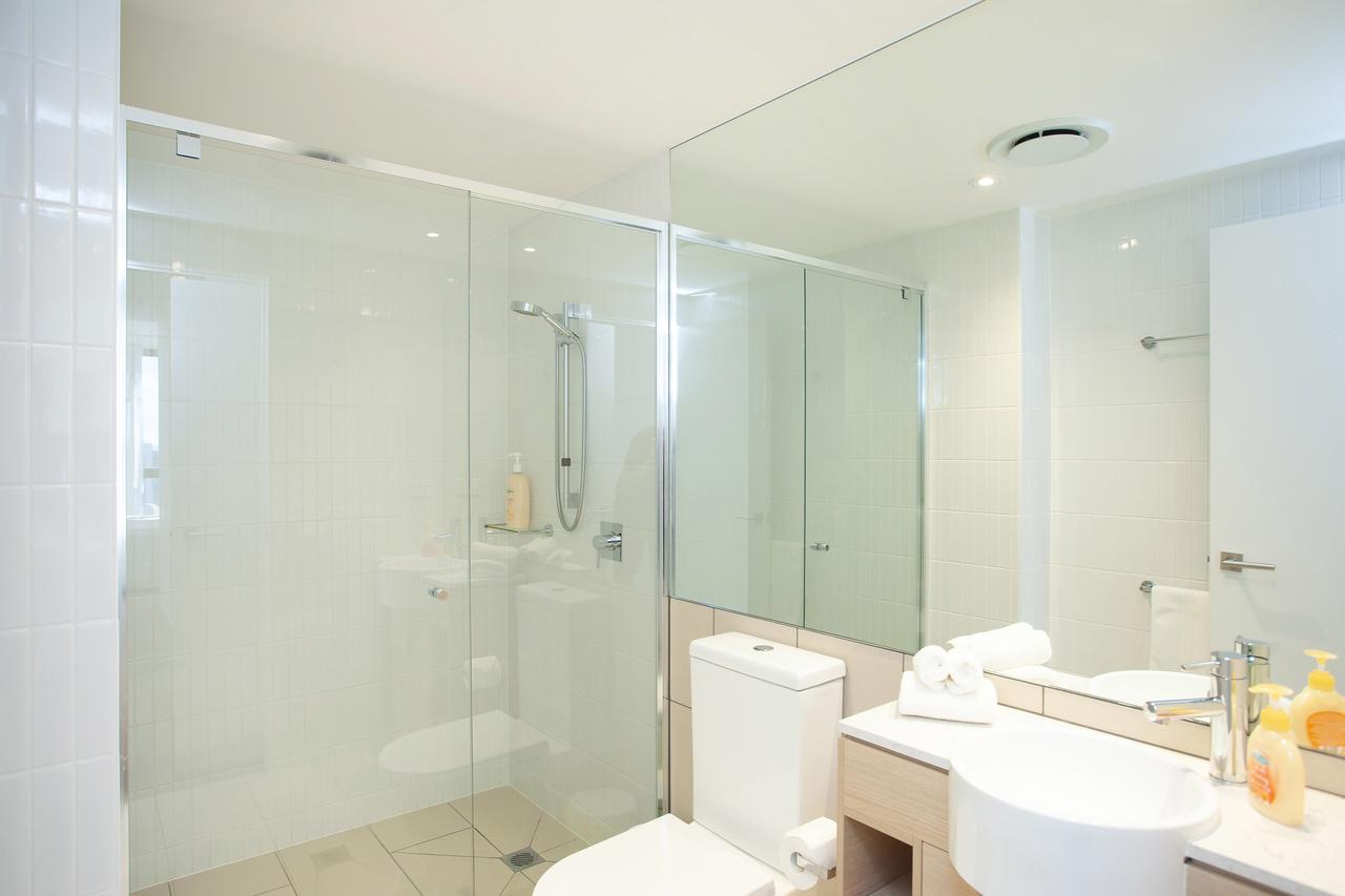 High Floor Ocean View Suites Broadbeach Gold Coast Exterior foto